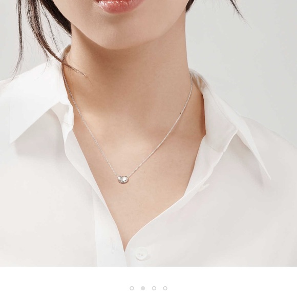 Sterling Silver Tiffany Bean Pendant - Picture 2 of 11